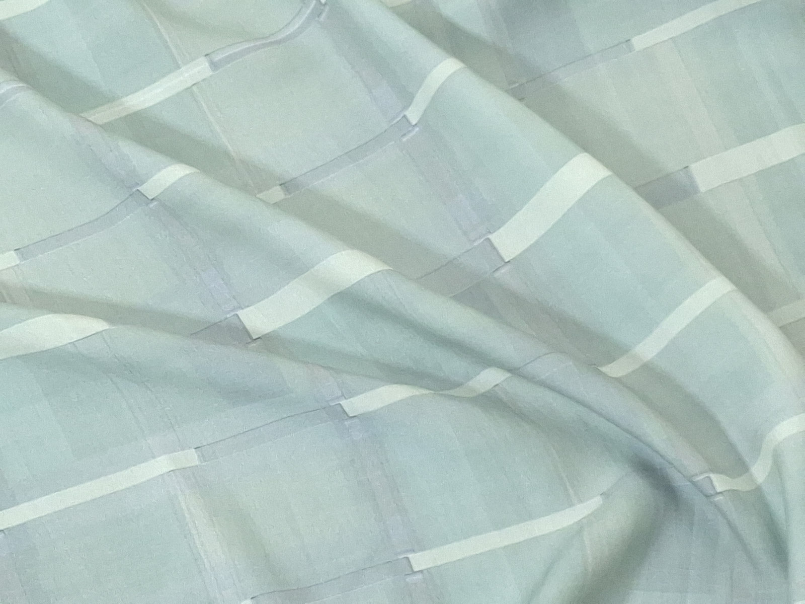 Tela Tencel por Metro | Tela Tencel Estampada Digitalmente para Vestidos | Estampado de Rayas Plateadas