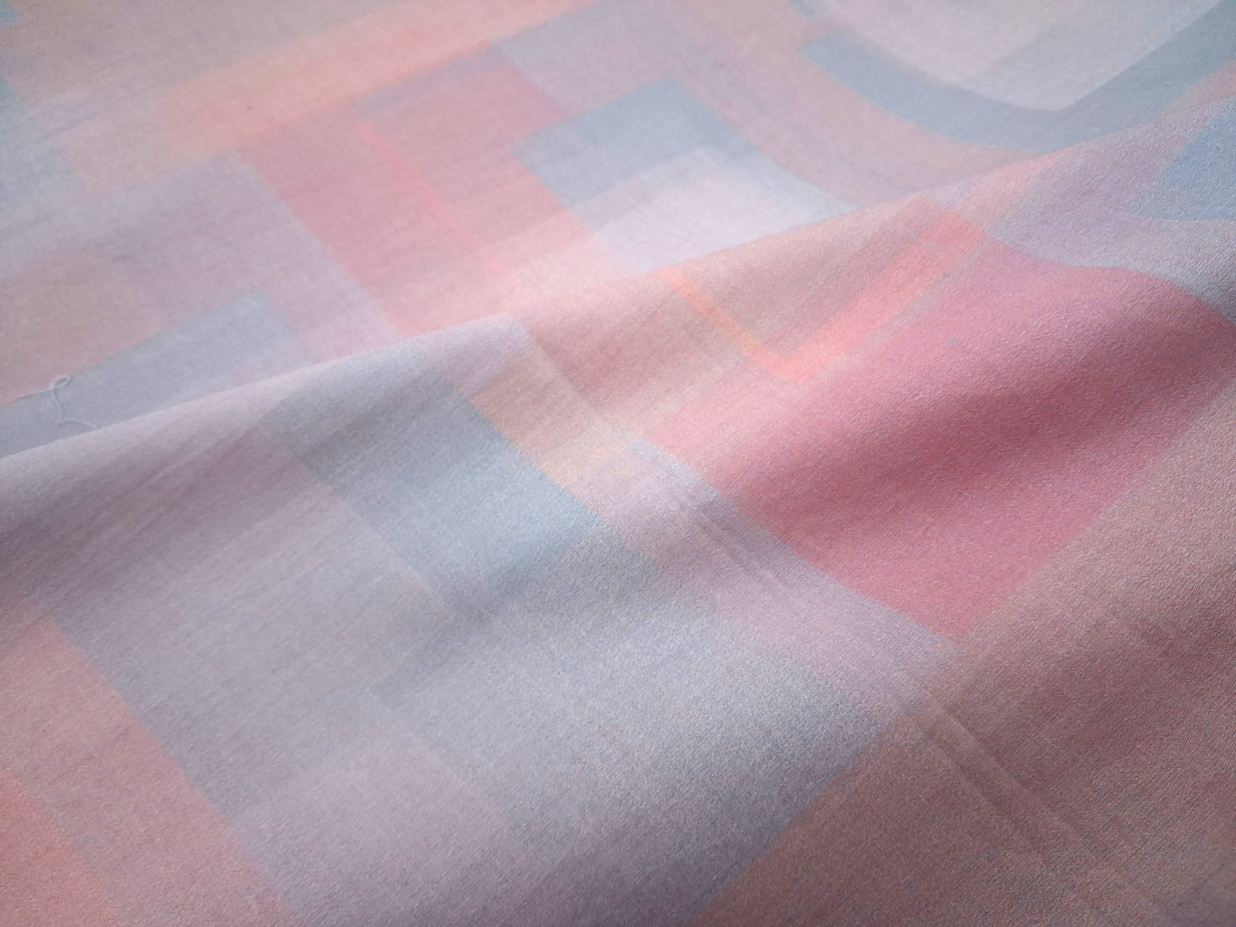 Blush Matrix On Cotton Sateen