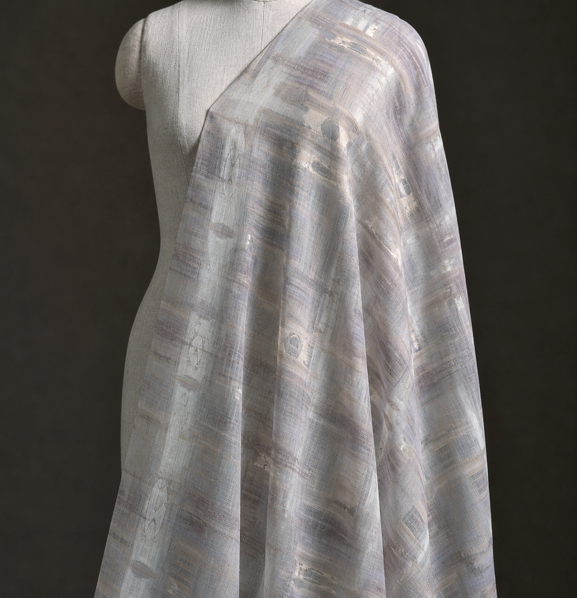 Structured Silver on cotton mul