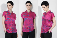 Camisa de Arte de Seda Viscosa para Mujer | Blusa con Botones y Estampado Abstracto Señal Azul | Camisa Llamativa de Manga Larga | Regalo para Amante del Arte