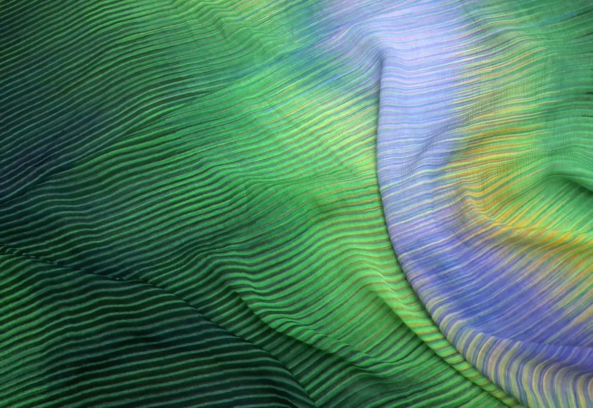 GREEN CASCADE ON Crinkled Viscose Crepe